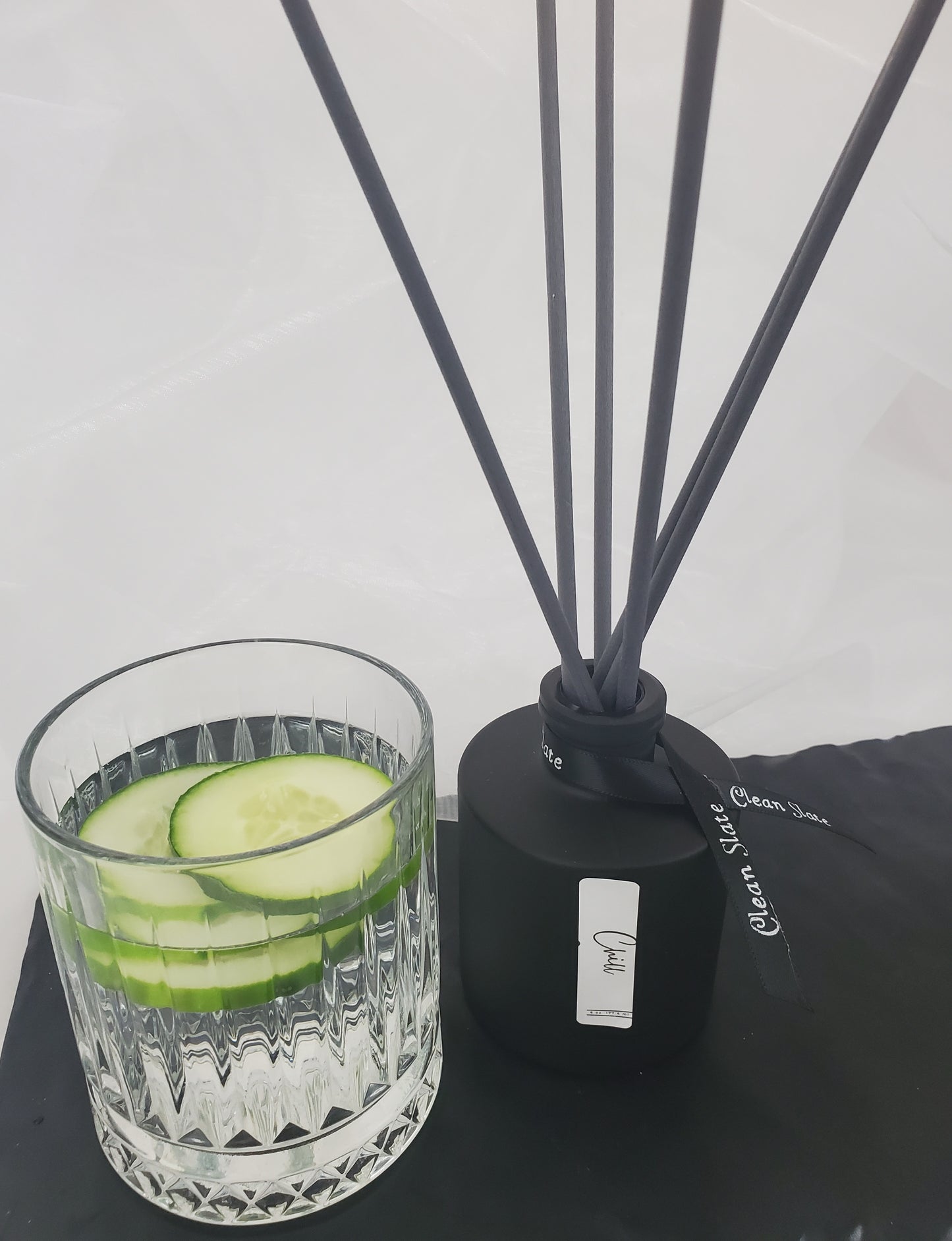 Chill scented Matte Black Round Reed Diffuser 6 oz