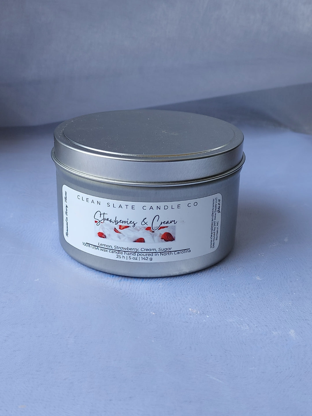 Strawberries & Cream Scented Candle 5 oz