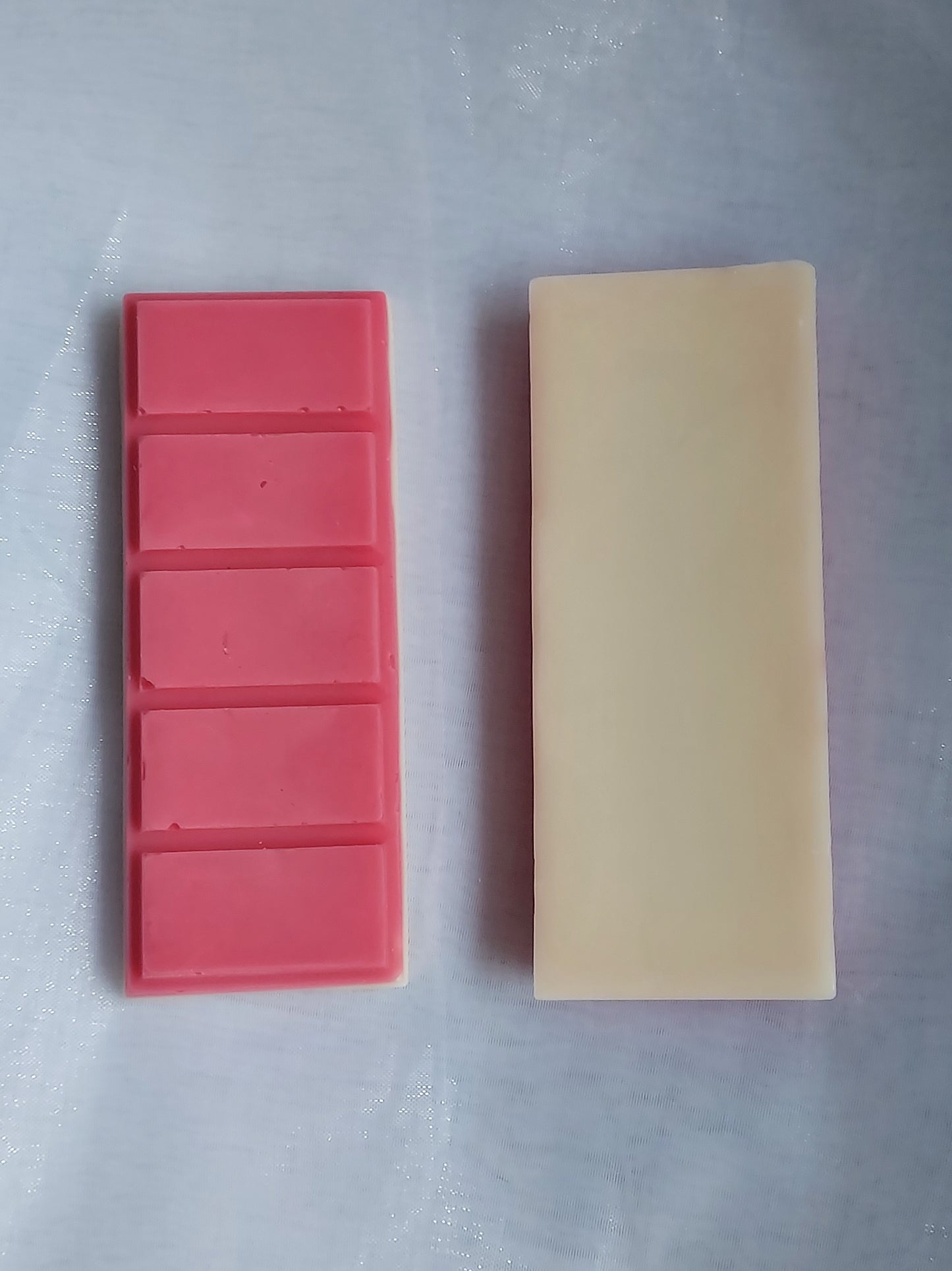 Strawberries & Cream Snap Bar