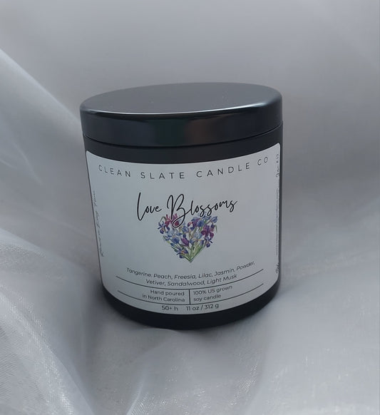 Love Blossoms 11 oz scented candle